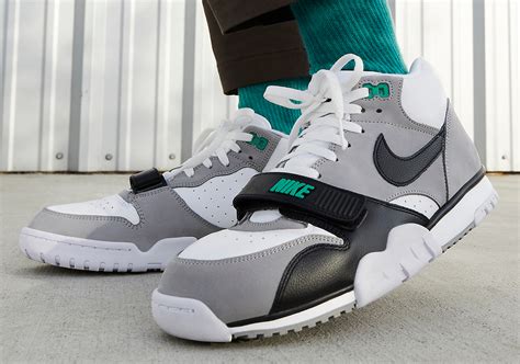 nike air trainer 1 clorofila|air trainer 1 chlorophyll 2022.